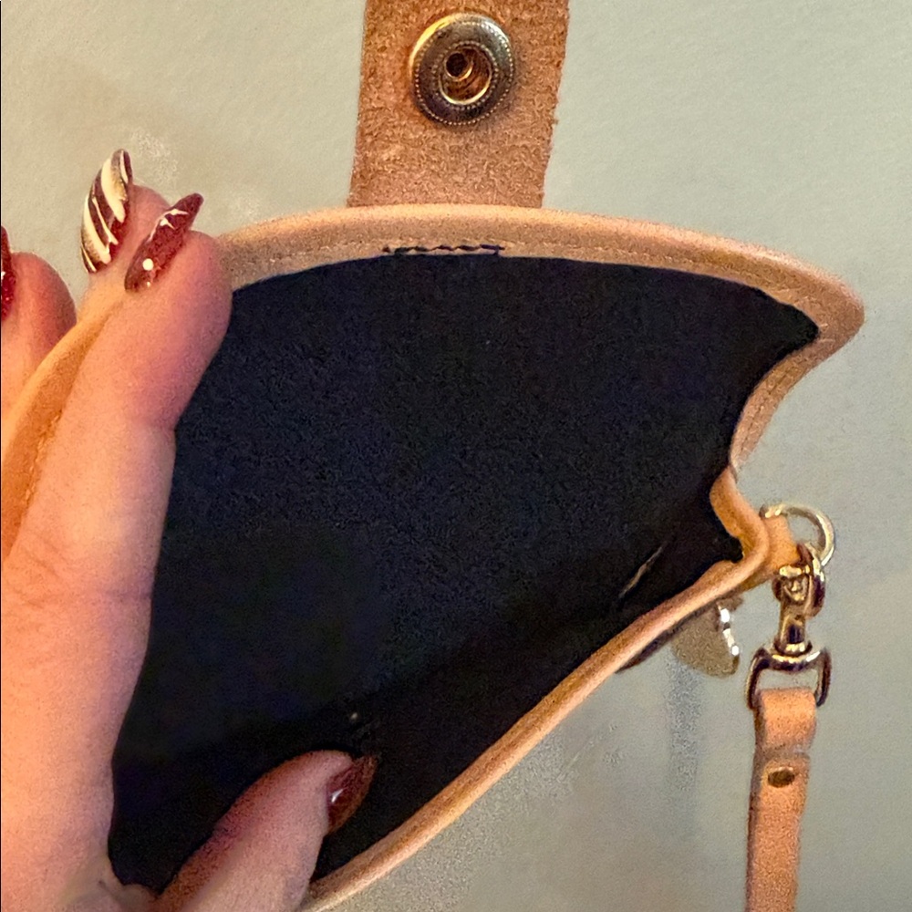 Heart Print Wristlet Clutch - Multicolor - Picture 3 of 4